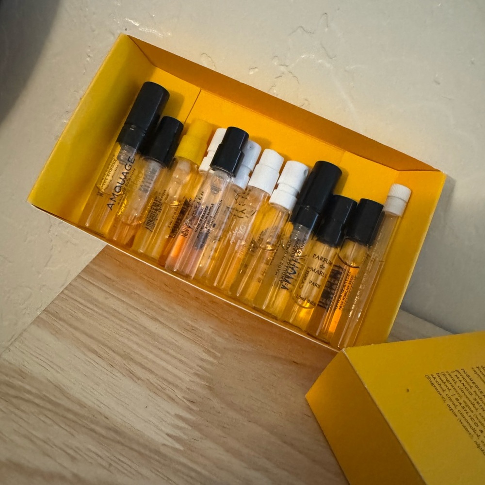 Luxury Fragrance Sample Set